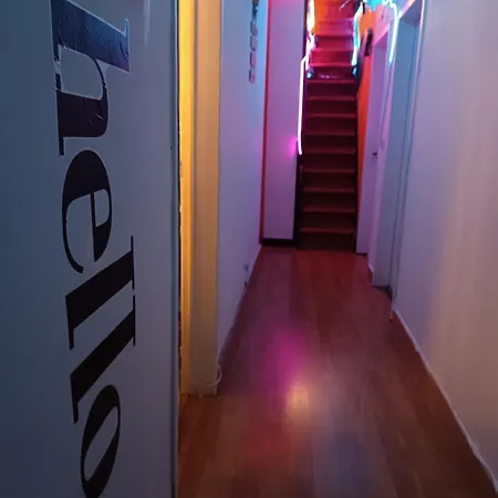 Sams Rooms - Solo Female Guest House Homestay *