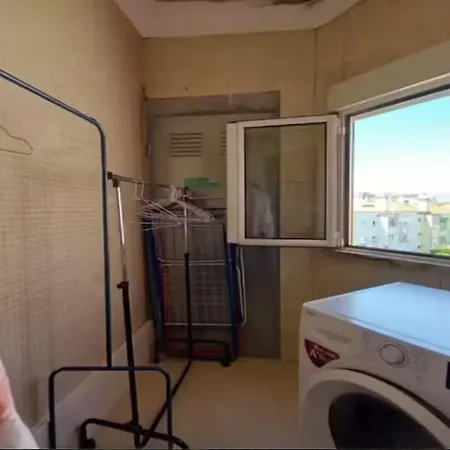 Sams Rooms - Solo Female Guest House Homestay *